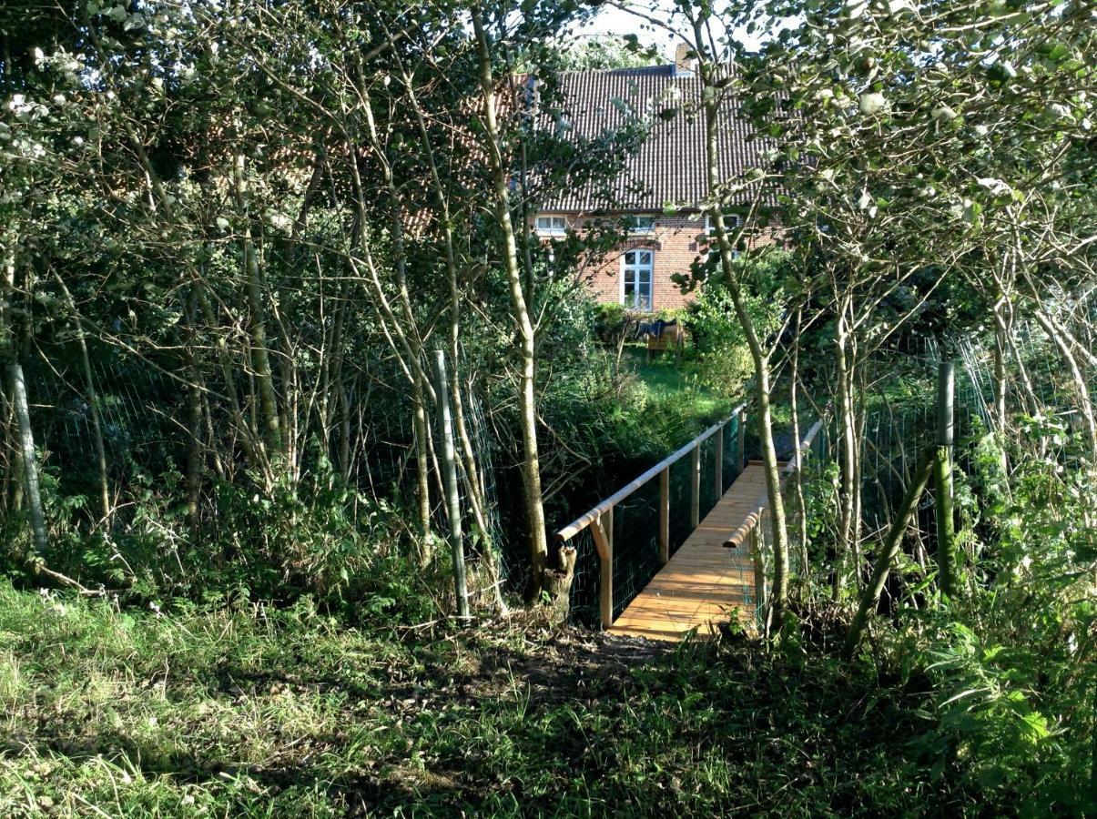 Ferienhof Spiegelhaus Krummhörn Extérieur photo
